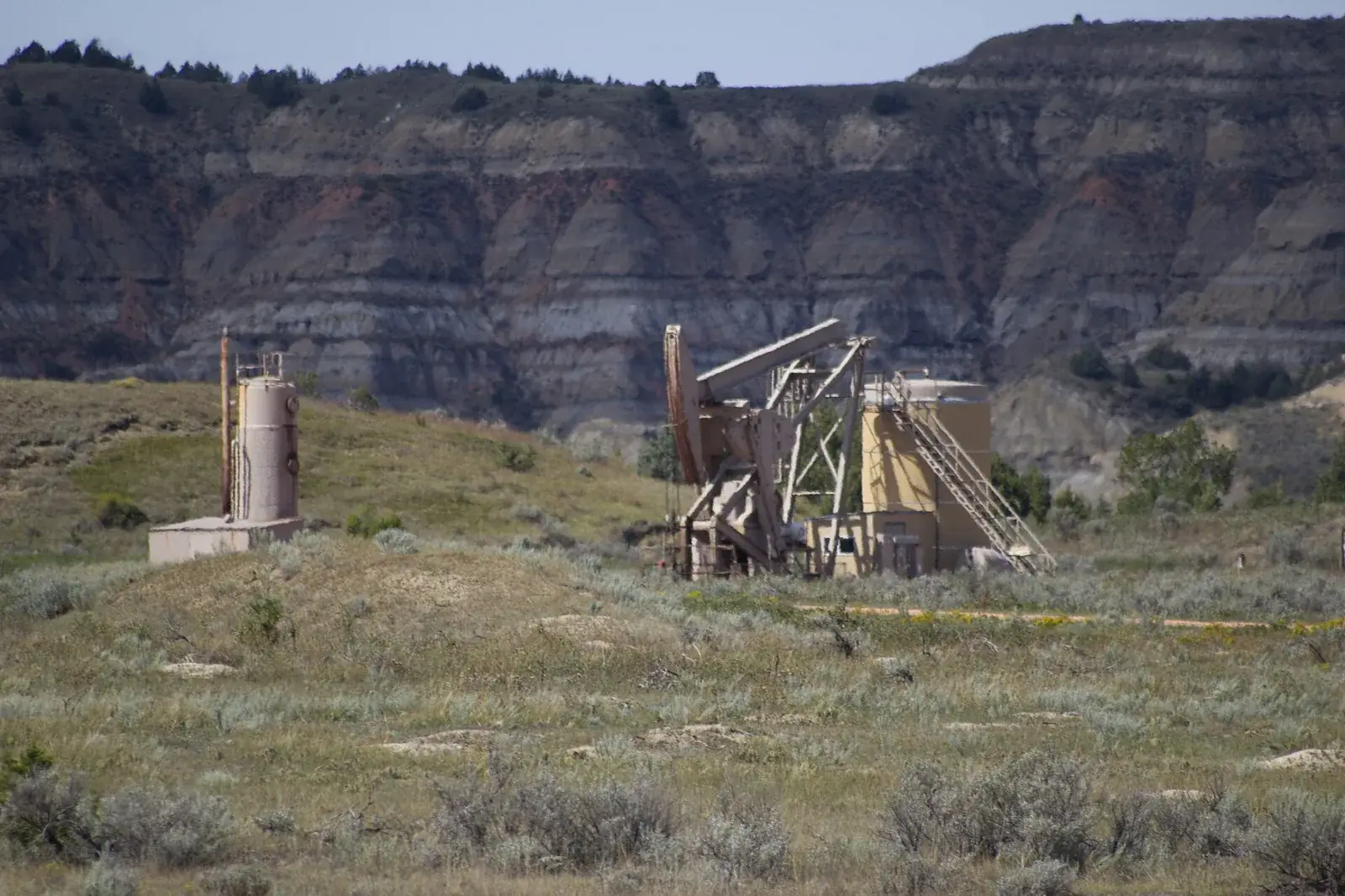Badlands country over mineral acreage